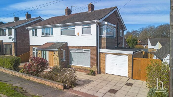 3 Bedroom Semi-Detached House For Sale In Beaumaris Drive, Heswall, CH61