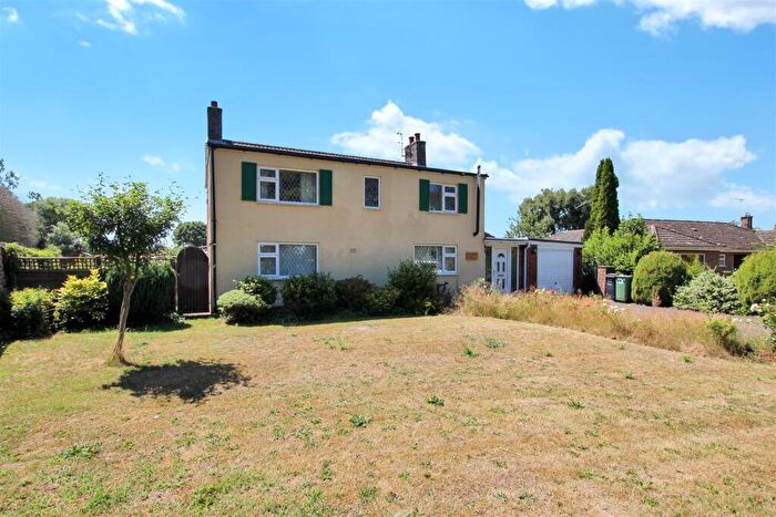 3 Bedroom Detached House For Sale In Legsby Road, Market Rasen, LN8