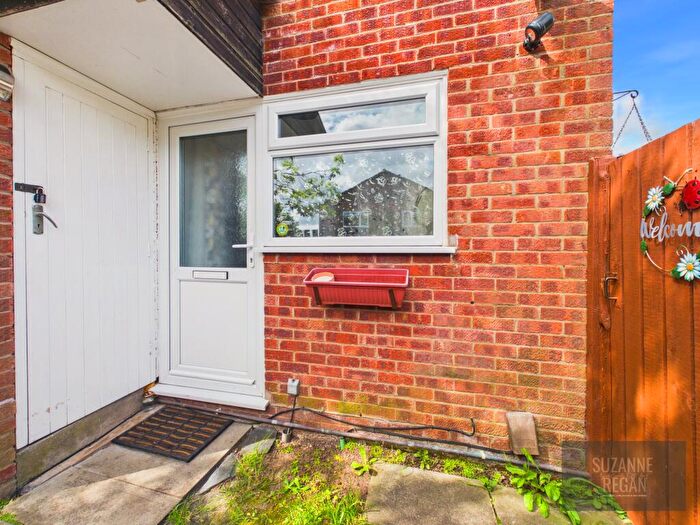 1 Bedroom Terraced House For Sale In Rushmoor Drive, Chapelfields, Coventry, West Midlands, CV5