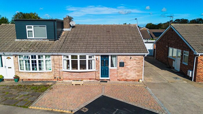 2 Bedroom Semi-detached Bungalow For Sale In Drummond View, York, YO23