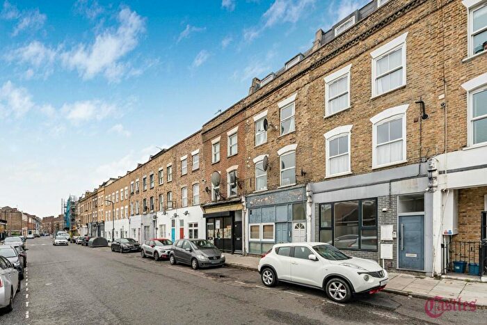 2 Bedroom Flat For Sale In Clarence Road, London, E5