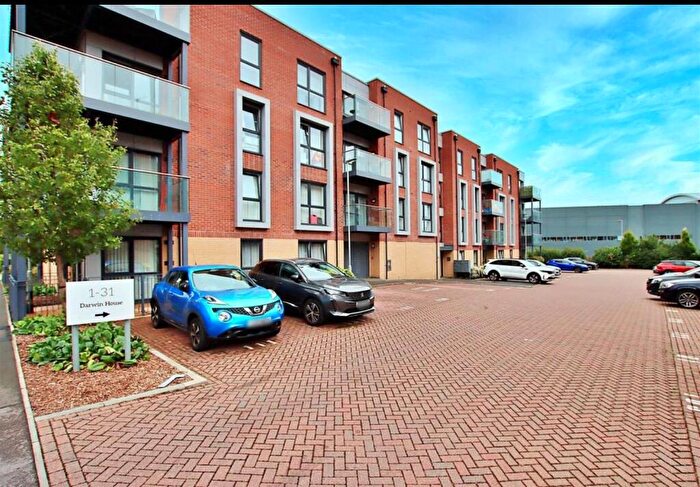 1 Bedroom Flat For Sale In Holmesley Road, Borehamwood, WD6