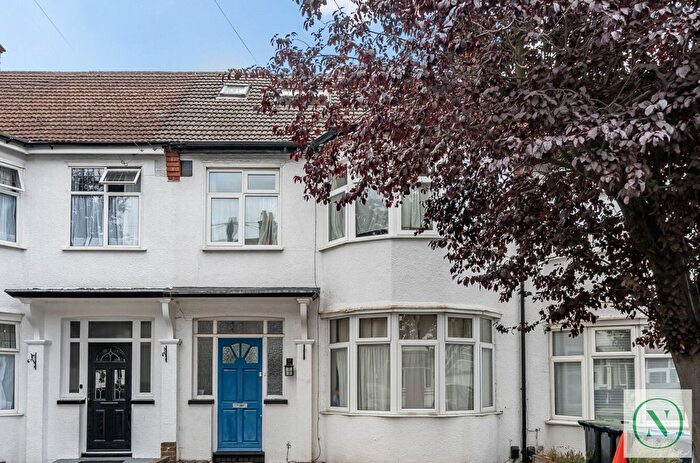 5 Bedroom Terraced House For Sale In Fernhurst Road, Croydon, CR0