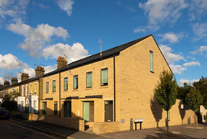 3 Bedroom House To Rent In Ross Street Cambridge, CB1