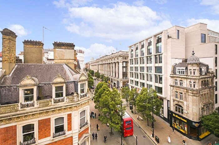 2 Bedroom Flat For Sale In Gilbert Street, Mayfair, W1K