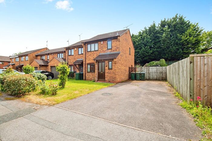 3 Bedroom End Terrace House For Sale In Bakers Lane, Coventry, West Midlands, CV5