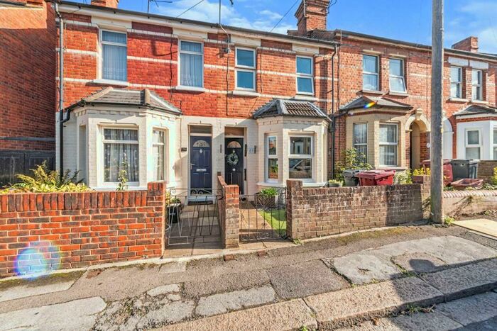 3 Bedroom Terraced House To Rent In Beecham Road, RG30