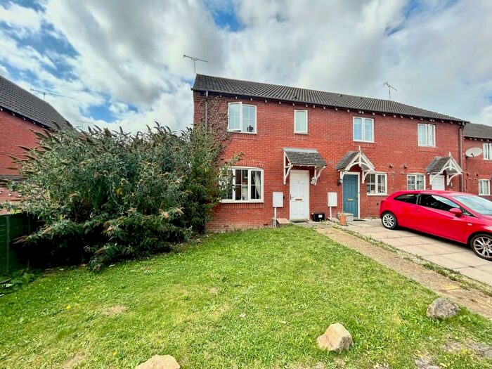 3 Bedroom Terraced House To Rent In Holyoke Grove, Leamington Spa, CV31