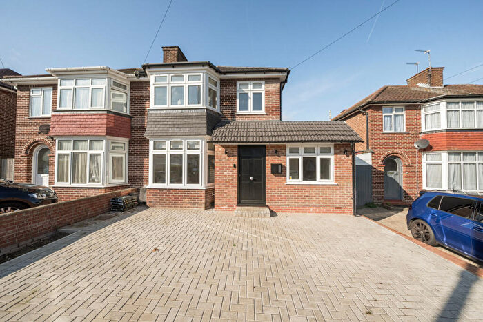 4 Bedroom Semi-Detached House For Sale In Peareswood Gardens, Stanmore, HA7