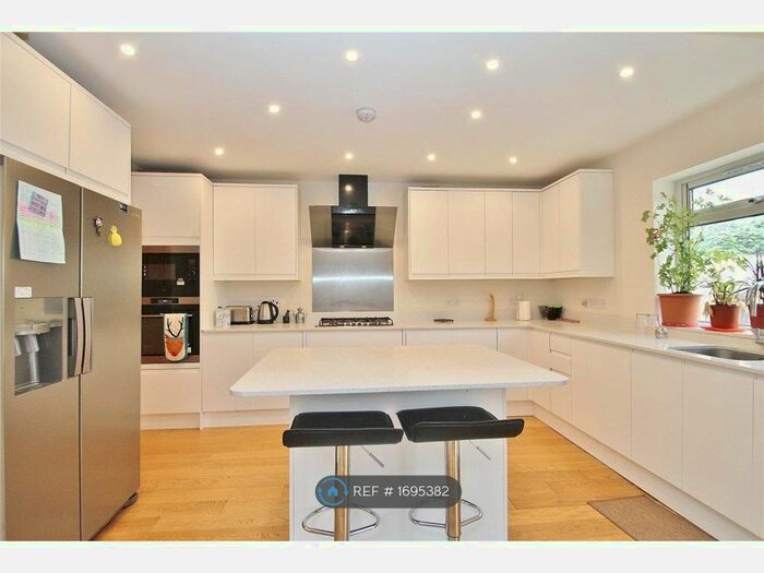 4 Bedroom Semi-Detached House To Rent In Elm Close, Woking, GU21