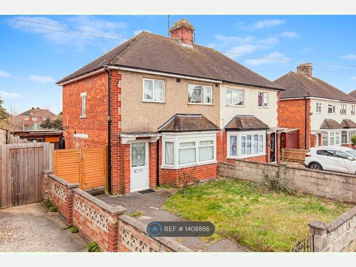 3 Bedroom Semi-Detached House To Rent In Ridley Road, Oxford, OX4