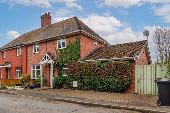 3 Bedroom Semi-Detached House For Sale In Vines Lane, Droitwich, Worcestershire, WR9