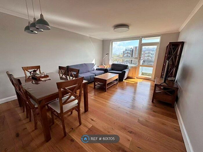 3 Bedroom Flat To Rent In Napier Court, London, SW6