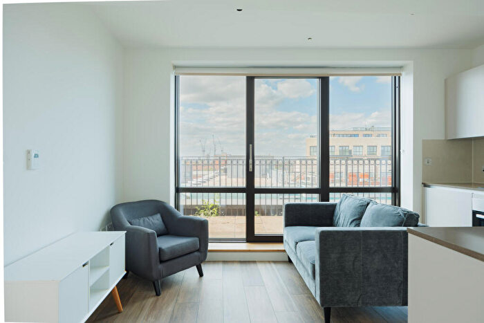 1 Bedroom Apartment To Rent In Three Colts Ln, London, E2