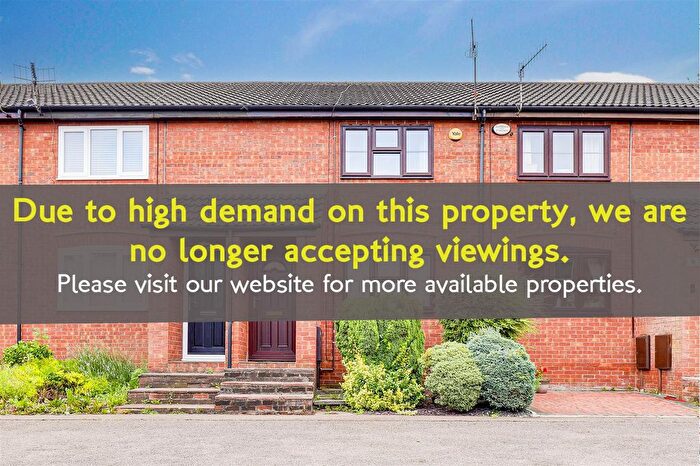 2 Bedroom Town House To Rent In Pennhome Avenue, Sherwood, Nottingham, NG5