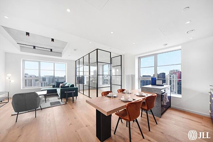 2 Bedroom Apartment To Rent In Douglass Tower, Good Luck Hope, E14