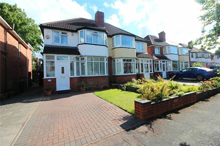 3 Bedroom Semi-Detached House To Rent In Beeches Avenue, Birmingham, West Midlands, B27