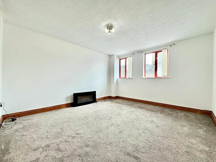 1 Bedroom Flat To Rent In Broad Street, Ramsgate, CT11