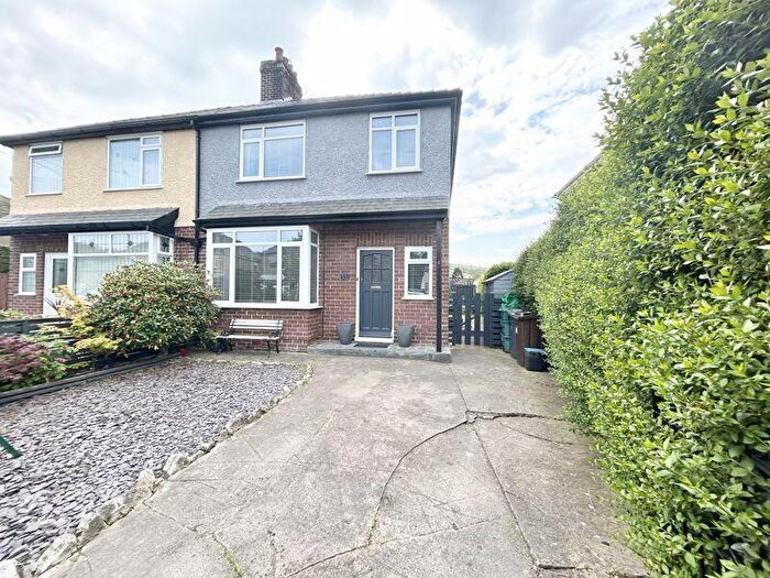 3 Bedroom Semi-Detached House For Sale In Bryn Marl Road, Mochdre, LL28