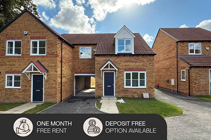 3 Bedroom Semi Detached House To Rent In Northbeck Grange, Bradford, BD7