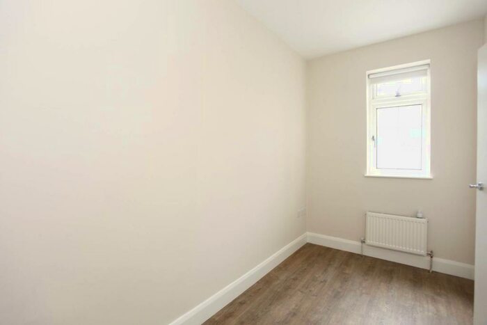 1 Bedroom Flat To Rent In Greyhound Hill, Hendon, London, NW4