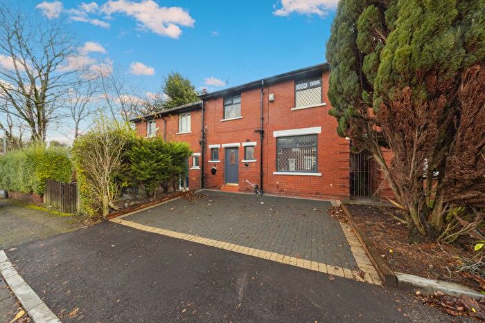 3 Bedroom Terraced House For Sale In Argyle Avenue, Whitefield, M45