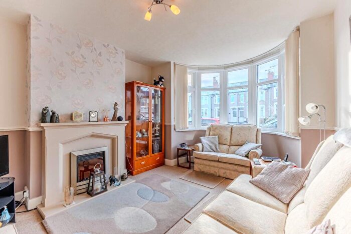 3 Bedroom Terraced House For Sale In Wyken Way, Coventry, CV2