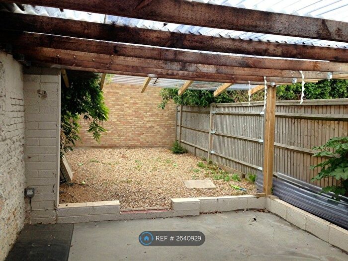 2 Bedroom Flat To Rent In Station Road, Portslade, BN41