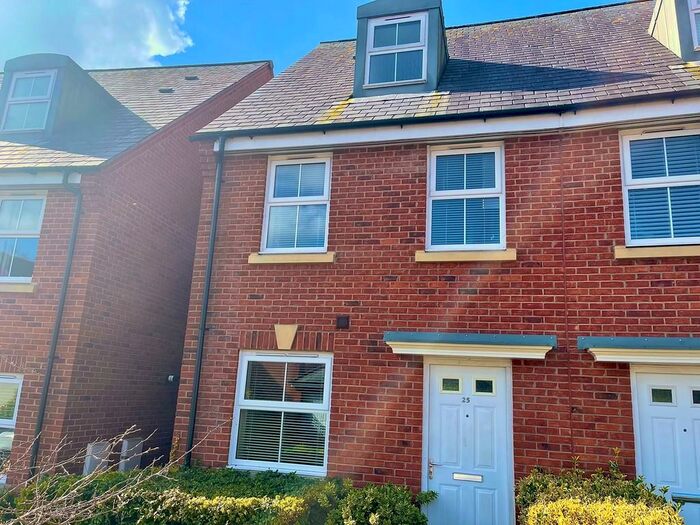 3 Bedroom Semi-Detached House To Rent In Higher St Thomas, EX4