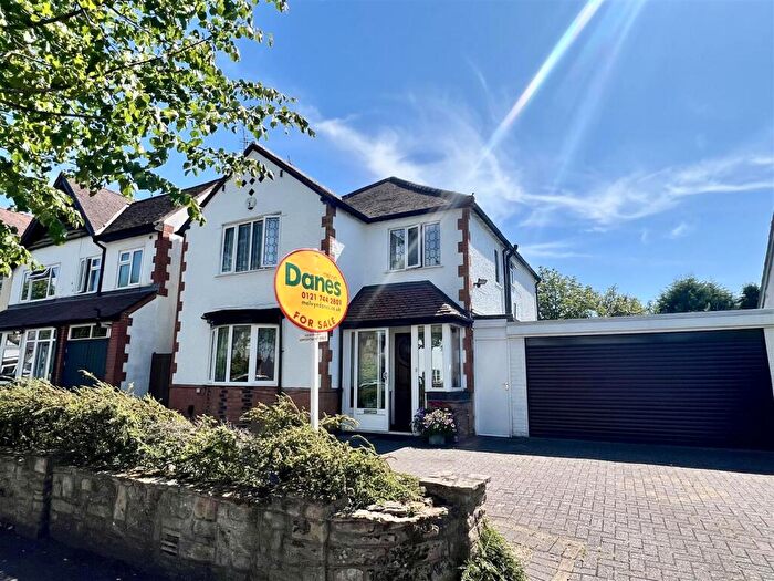 4 Bedroom Detached House For Sale In Burman Road, Shirley, Solihull, B90