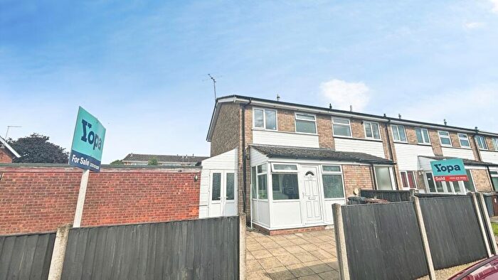 2 Bedroom End Of Terrace House For Sale In Sperrin Close, Lincoln, LN5