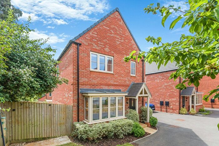 3 Bedroom Detached House To Rent In Bennett Drive, Banbury, OX16