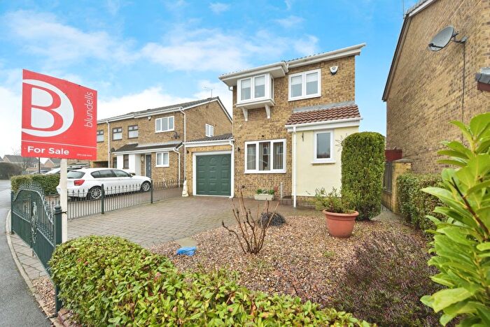3 Bedroom Detached House For Sale In Hartland Drive, Sothall, Sheffield, South Yorkshire, S20