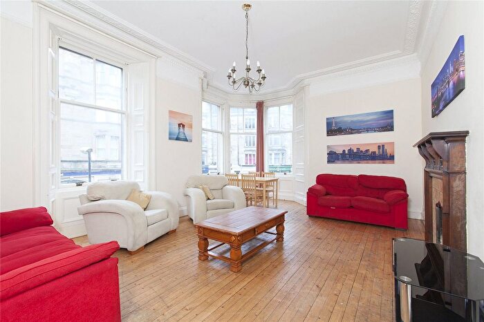 4 Bedroom Flat To Rent In Merchiston Place, Edinburgh, EH10