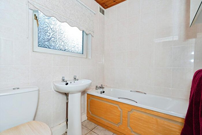 1 Bedroom Flat For Sale In Poynings Drive, Hove, East Sussex, BN3