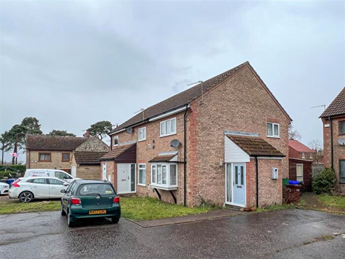 2 Bedroom End Of Terrace House For Sale In Amis Court, Lakenheath, IP27