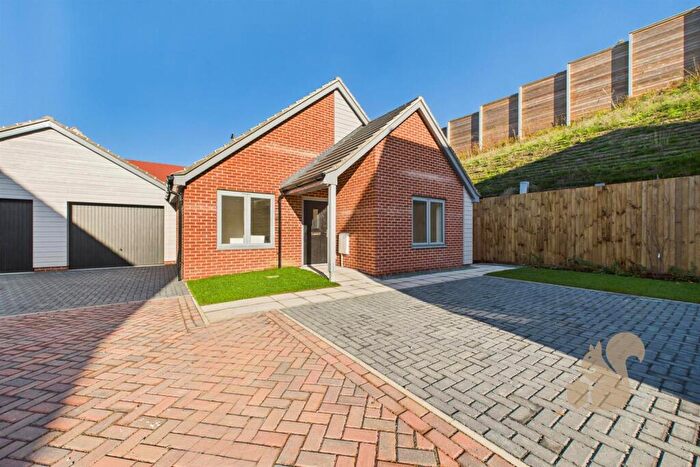 2 Bedroom Detached Bungalow To Rent In Drumlin Drive, Creeting St. Mary, IP6