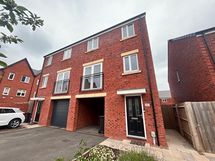 3 Bedroom Property To Rent In Ward Close, Lichfield, WS14