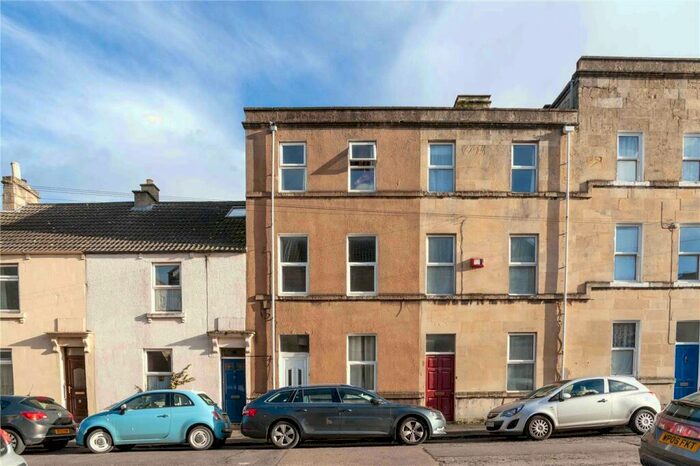 6 Bedroom Terraced House To Rent In Stuart Place, Bath, Somerset, BA2
