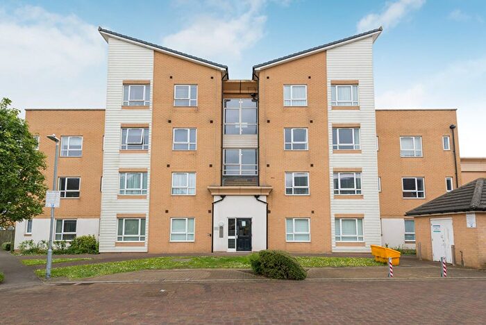 2 Bedroom Flat To Rent In Meridian Close, Ramsgate, Kent, CT12