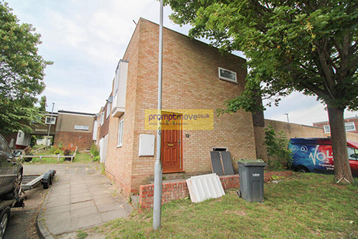 3 Bedroom End Of Terrace House To Rent In Copenhagen Close Luton, LU3