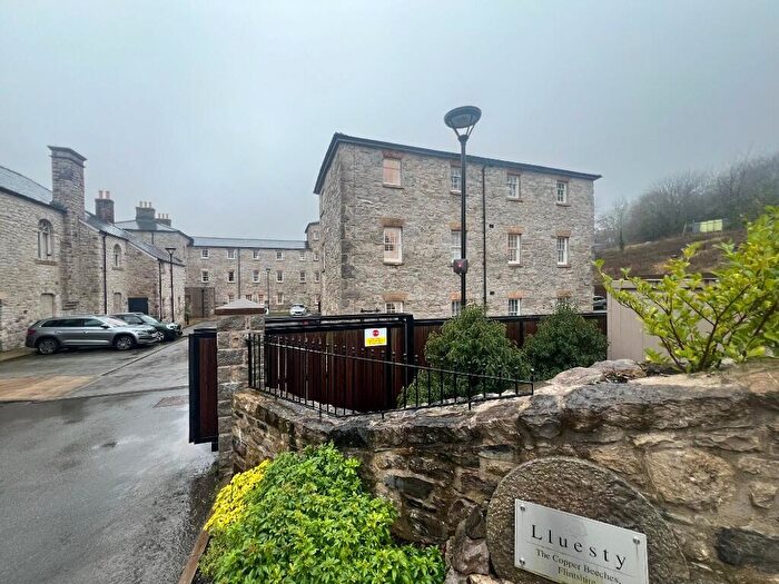 2 Bedroom Flat To Rent In Old Chester Road, Holywell, Flintshire, CH8