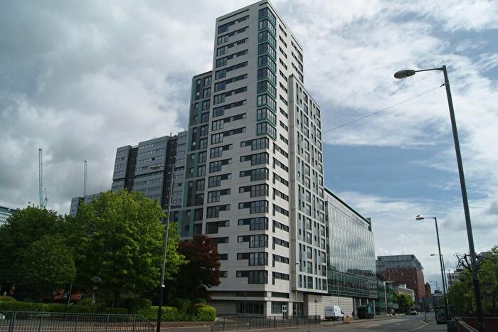 2 Bedroom Apartment To Rent In Argyle Street, Glasgow, G2