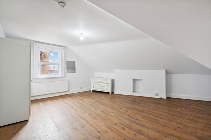 1 Bedroom Flat To Rent In Petherton Road, Canonbury, N5
