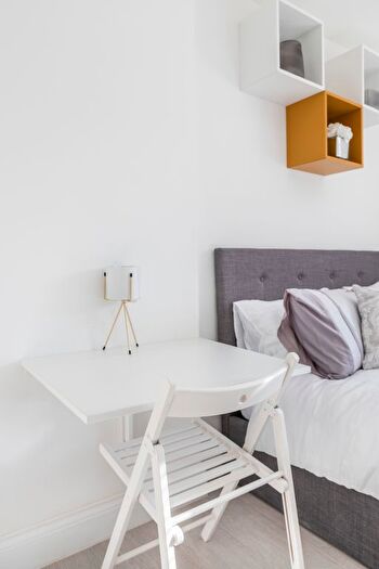 1 Bedroom Property To Rent In Harrington Square, London, NW1