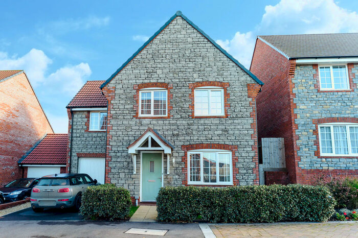 4 Bedroom Detached House To Rent In Beadon Drive, Wells, BA5