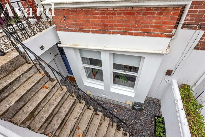 1 Bedroom Flat For Sale In Dyke Road Drive, Brighton, BN1