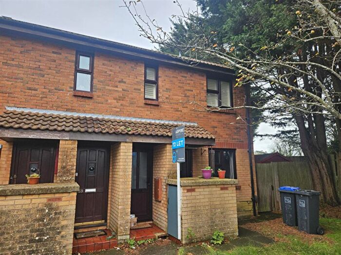 1 Bedroom Flat To Rent In Pilgrims Walk, Worthing, BN13