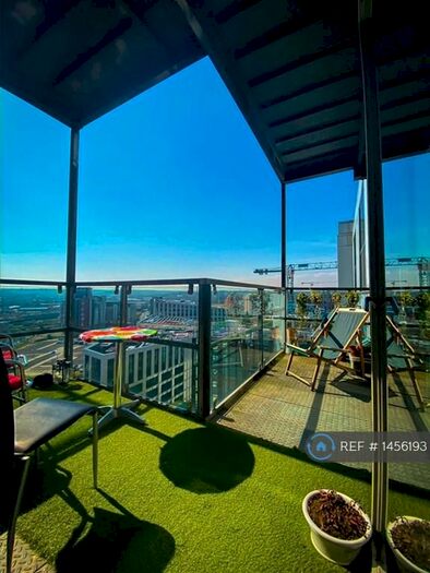 2 Bedroom Flat To Rent In Wellington Street, Leeds, LS1