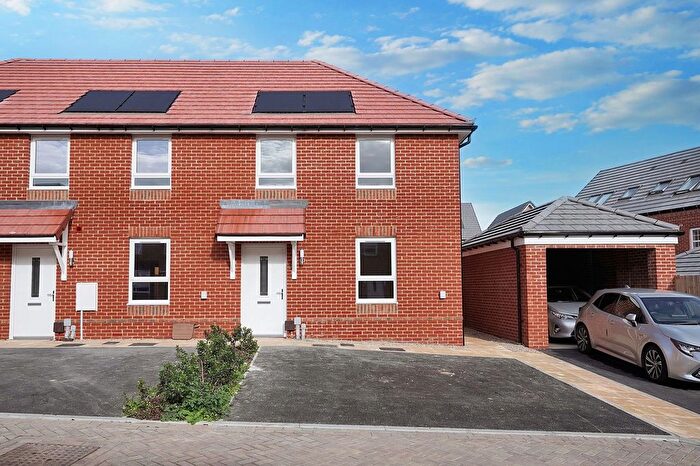 3 Bedroom Property To Rent In Gabriel Lane, Sturry, CT2